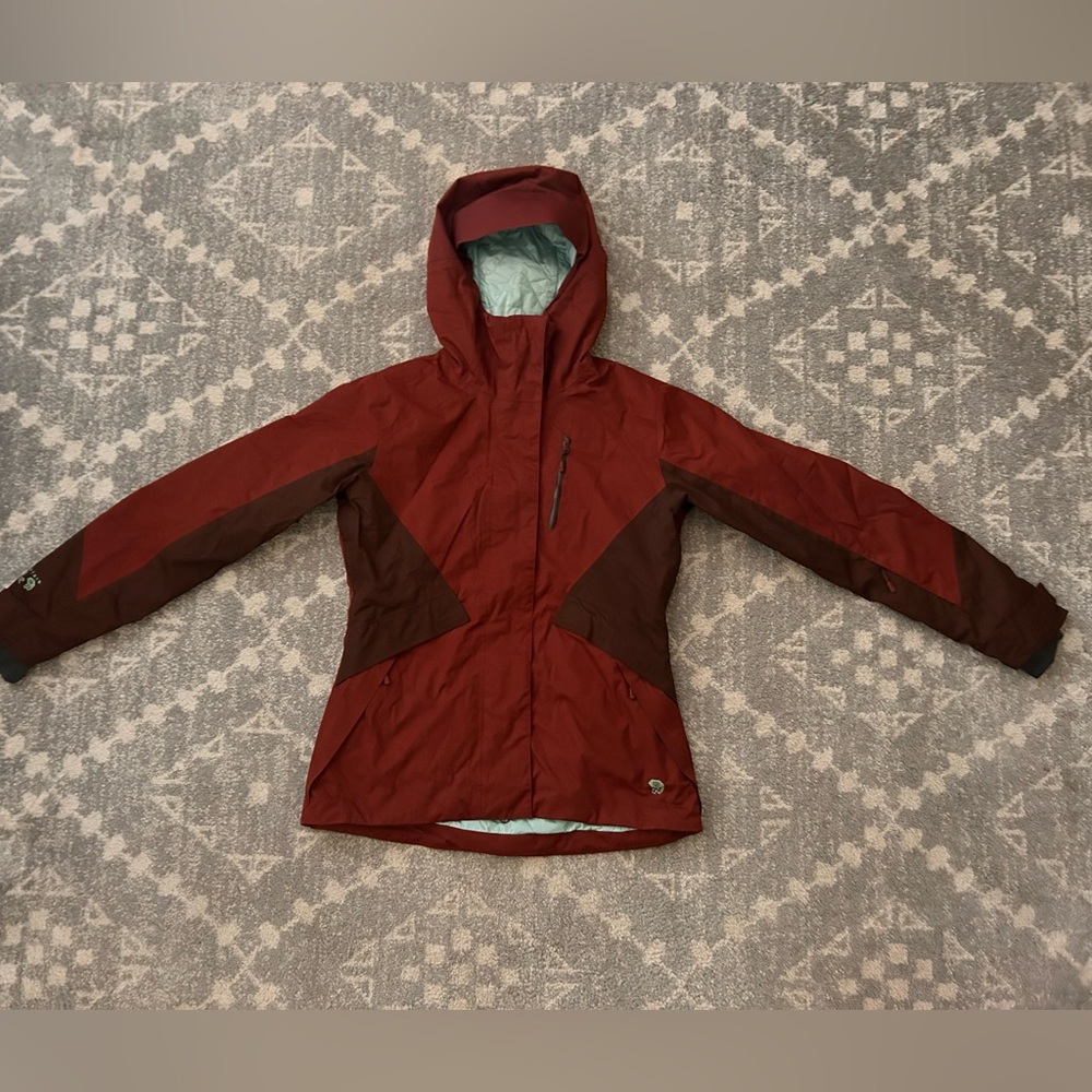 Mountain Hardwear Women’s Ski Jacket Size S Burgundy